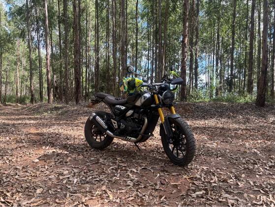 TRIUMPH SCRAMBLER 400 X 